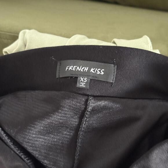 Pleated School Girl Skirt - Picture 4 of 4